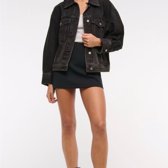 Abercrombie & Fitch Scarlett Linen Blend Mini Skort - Picture 2 of 6